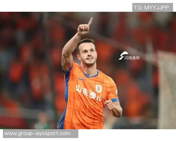 瓦科荣膺中超赛季最佳球员泰山队续约前景乐观