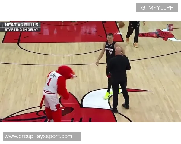 阿德巴约称赞阿贾与比尔拉塞尔相提并论展现其伟大成就