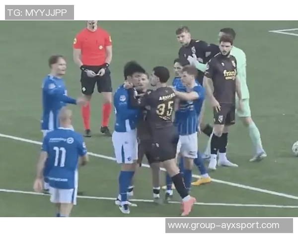 王博豪连续首发表现出色帮助邓伯什在荷乙赛中以5-2大胜对手