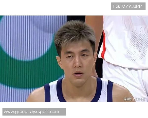 郭艾伦调侃徐昕加班责任引发队内欢笑气氛愈加融洽