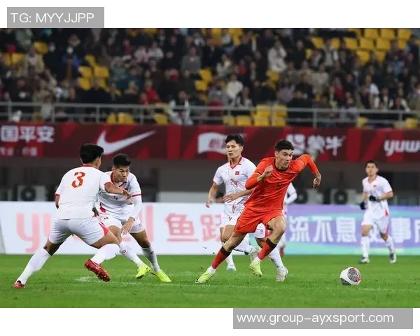 早报：U22国足遭遇越南零封惨败四场直接对决未尝胜绩